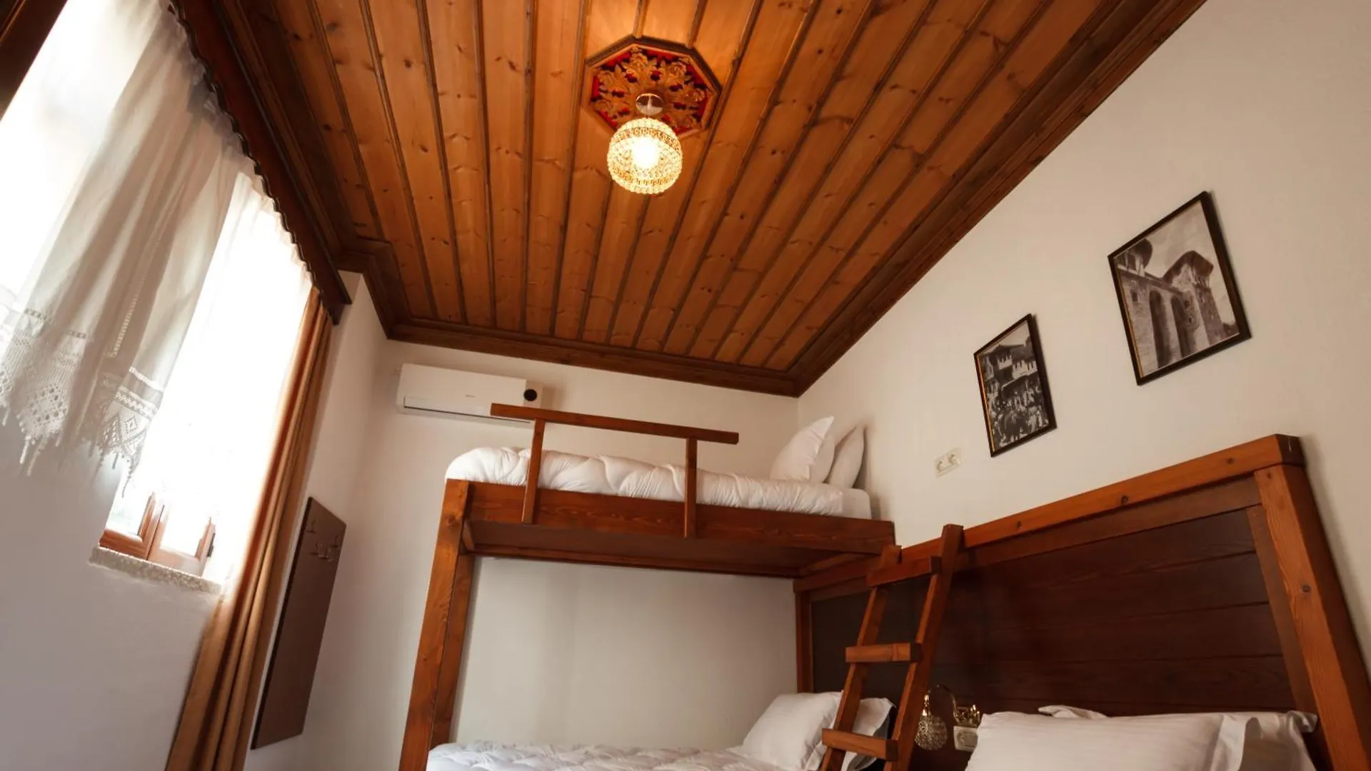 Hotel Pashai Gjirokastër