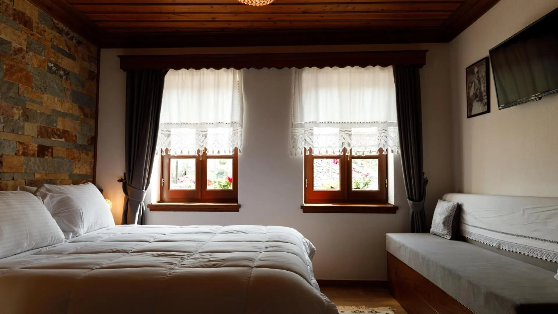 Hotel Pashai Gjirokaster