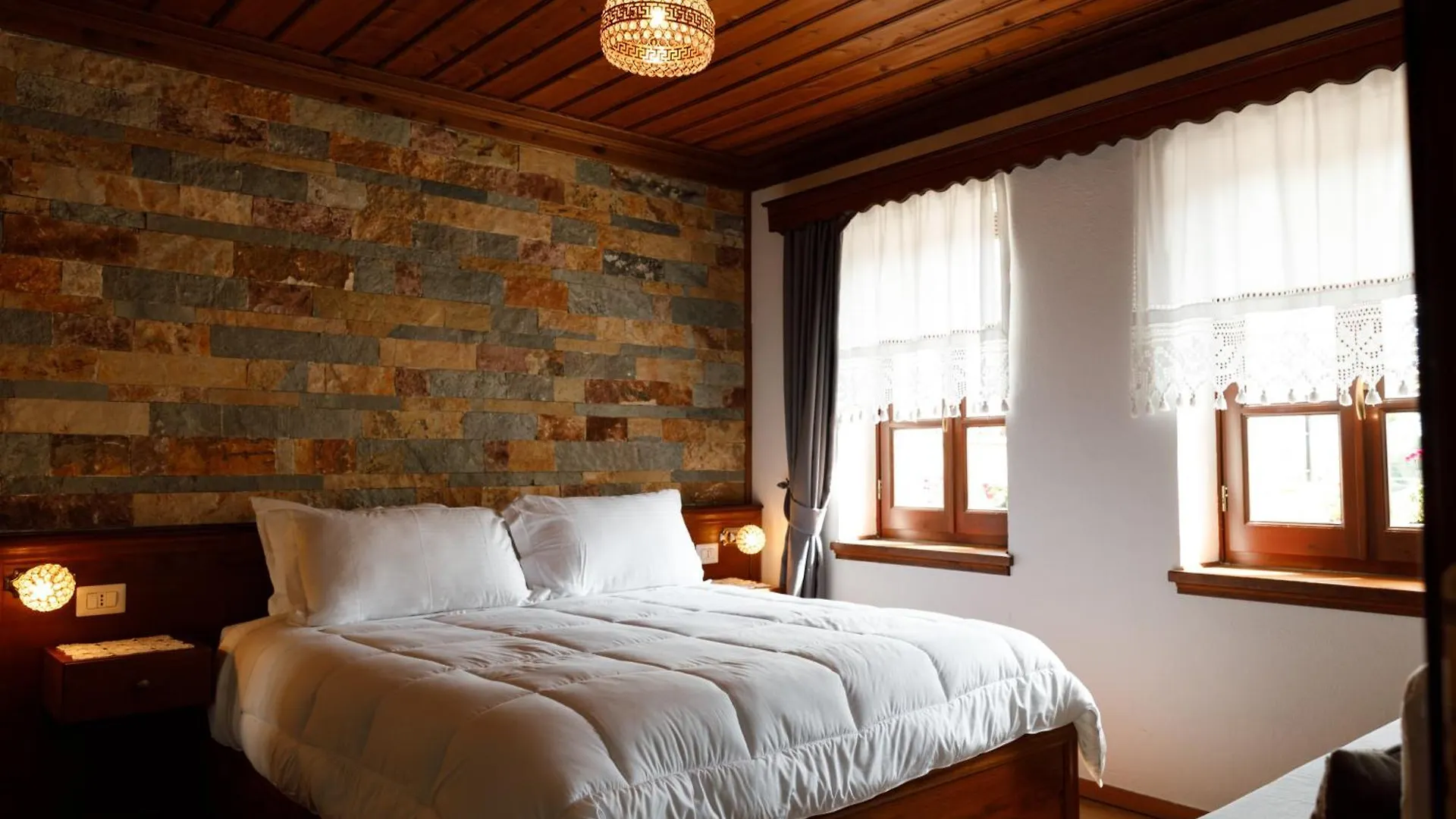 Hotel Pashai Gjirokastër