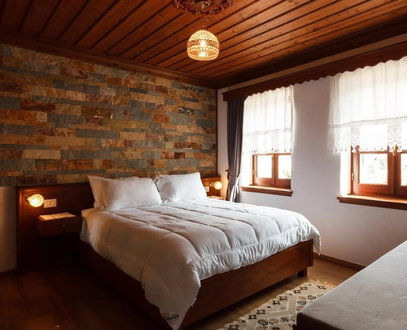 Hotel Pashai Gjirokaster Albania