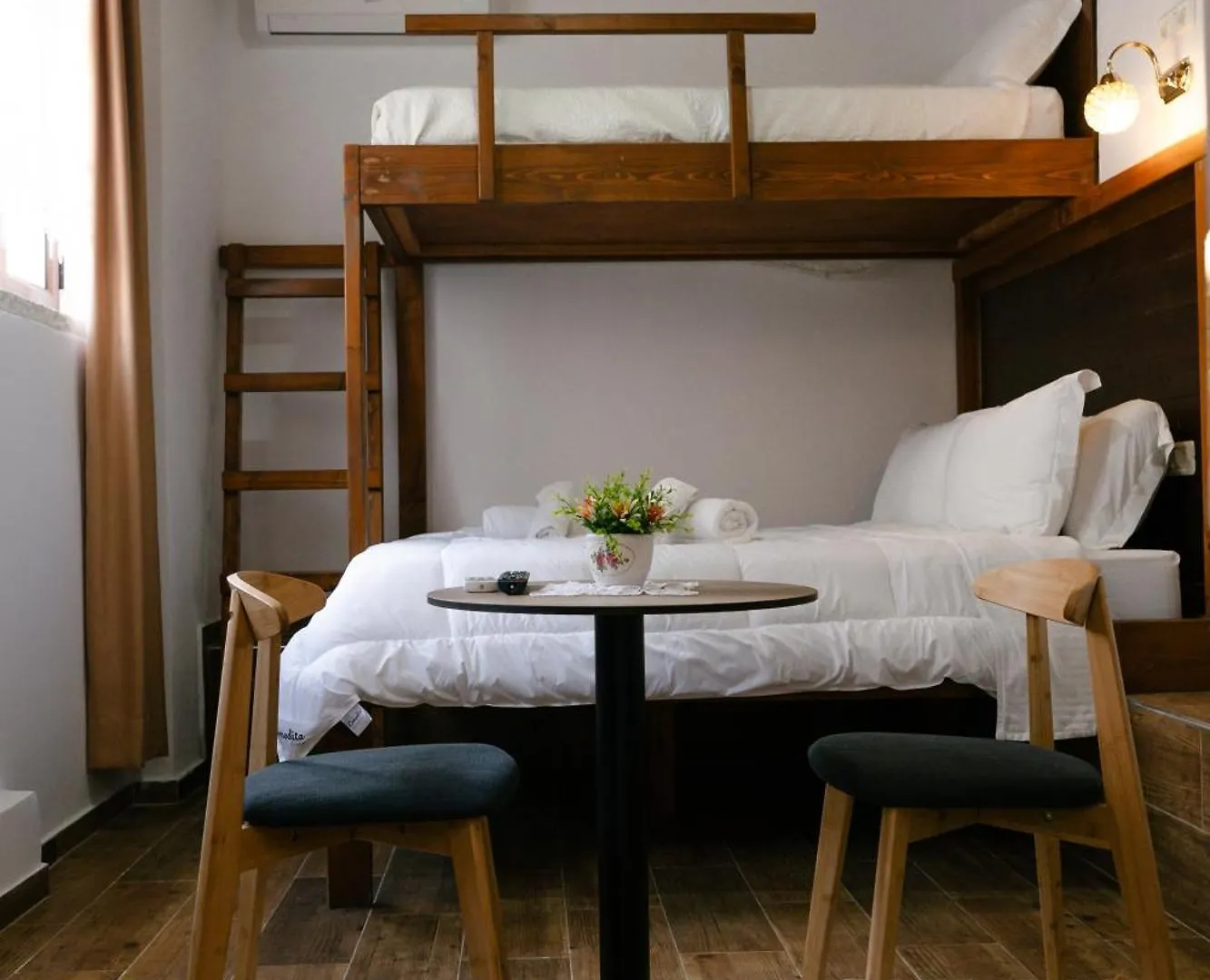 Hotel Pashai Gjirokastër 3*,