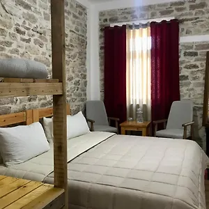  Apartahotel Eri