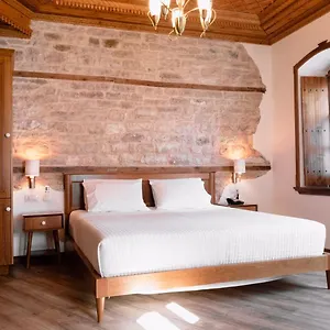 4* Hotel Argjiro Traditional
